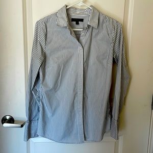 Banana Republic Riley Tailored Fit Button Down Shirt